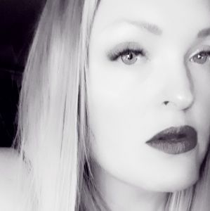 Meet your Posher, Jen